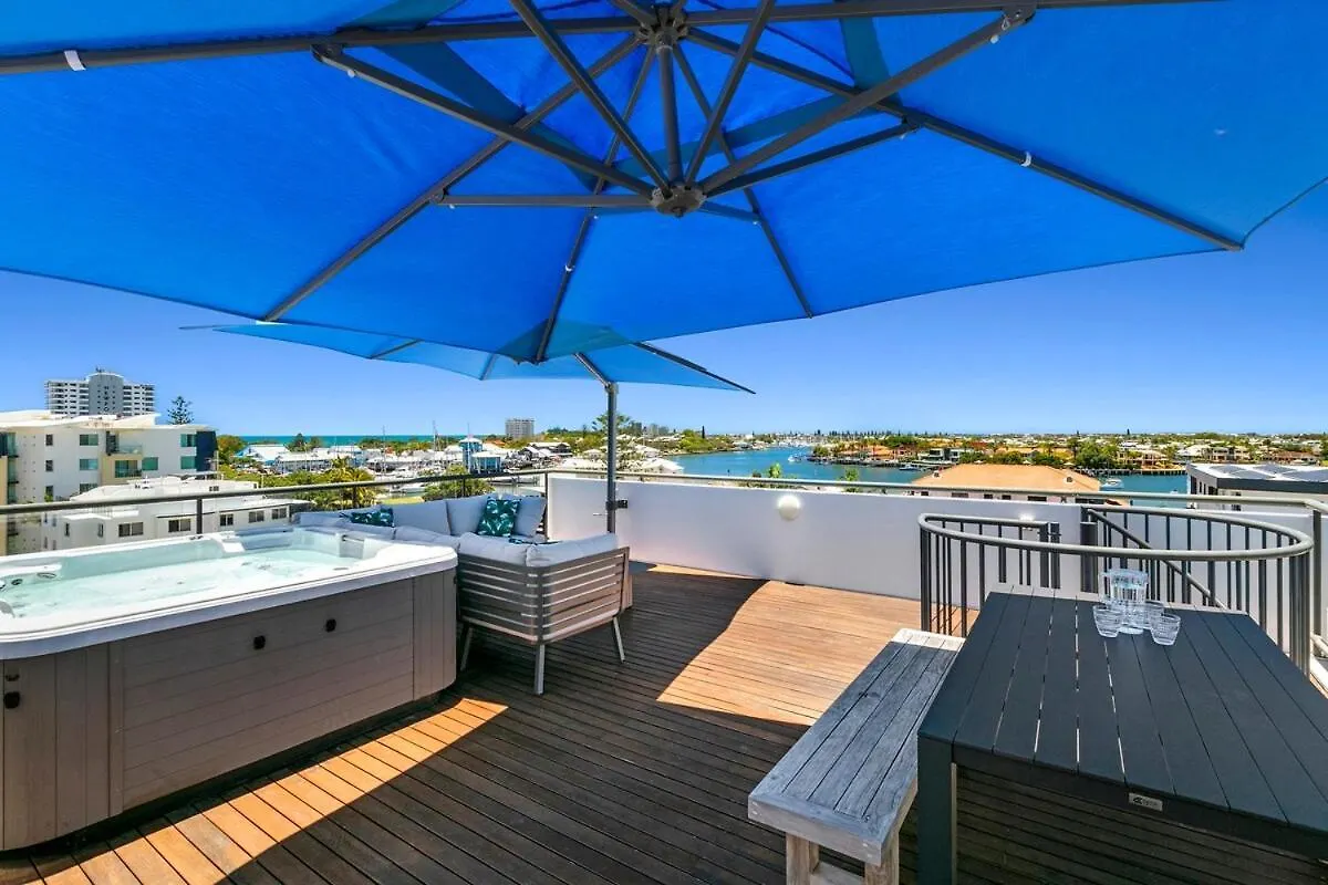 Incredible Beachside Penthouse-Riva11 Mooloolaba